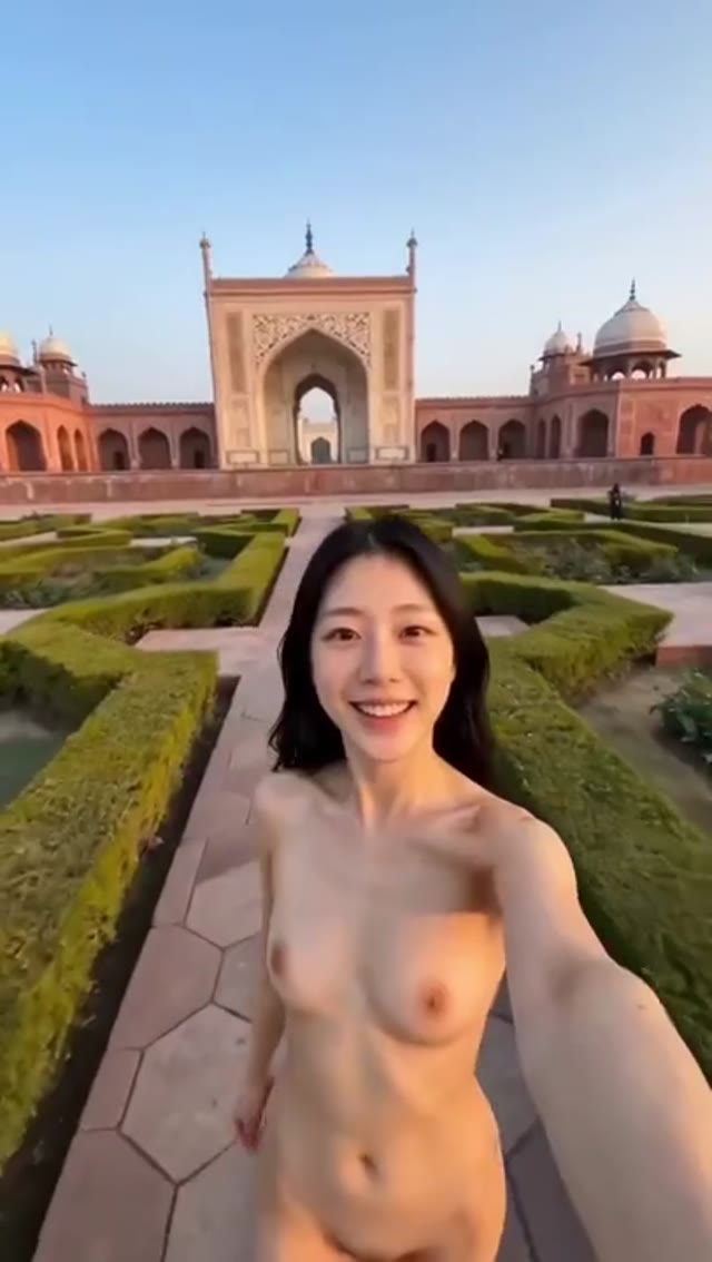 裸式旅游海报