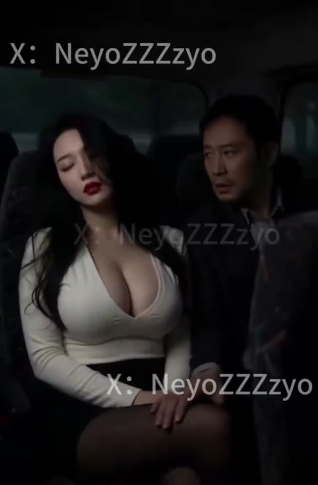 回家途中和人妻拼车海报